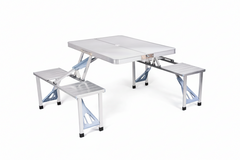 Masa pliabila aluminiu tip geamantan cu 4 scaune si suport umbrela – ideala pentru picnic, camping si gradina Powersale
